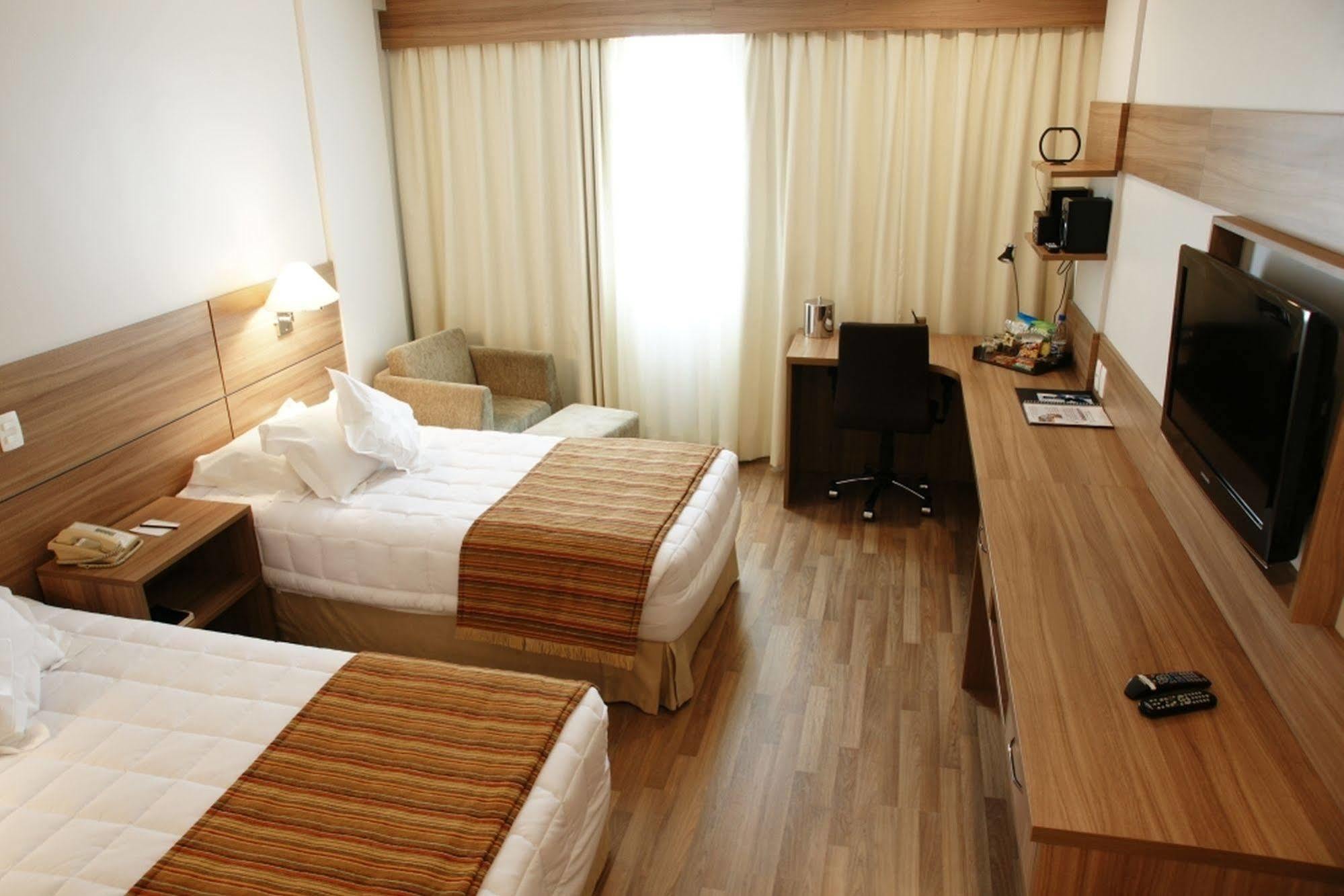 Standard Deluxe Twin Room,683353257:JPEG